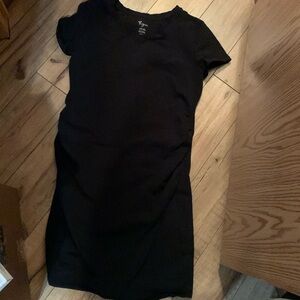 Thyme maternity black t shirt dress short medium